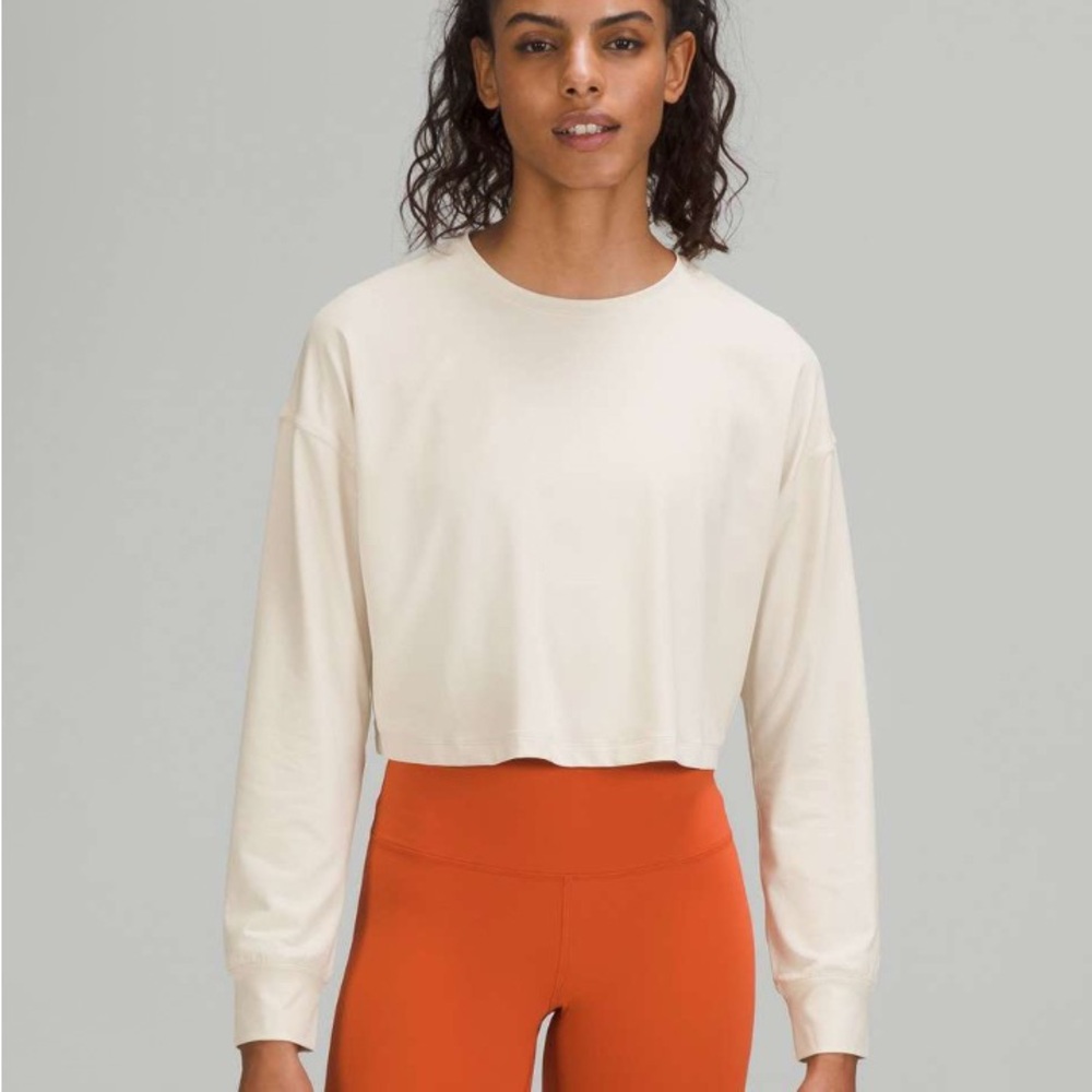 Lululemon Muscle Love Long Sleeve Shirt -flawed- no logo